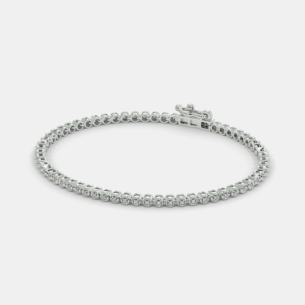 Elegant Diamond Tennis Bracelet in White Gold
