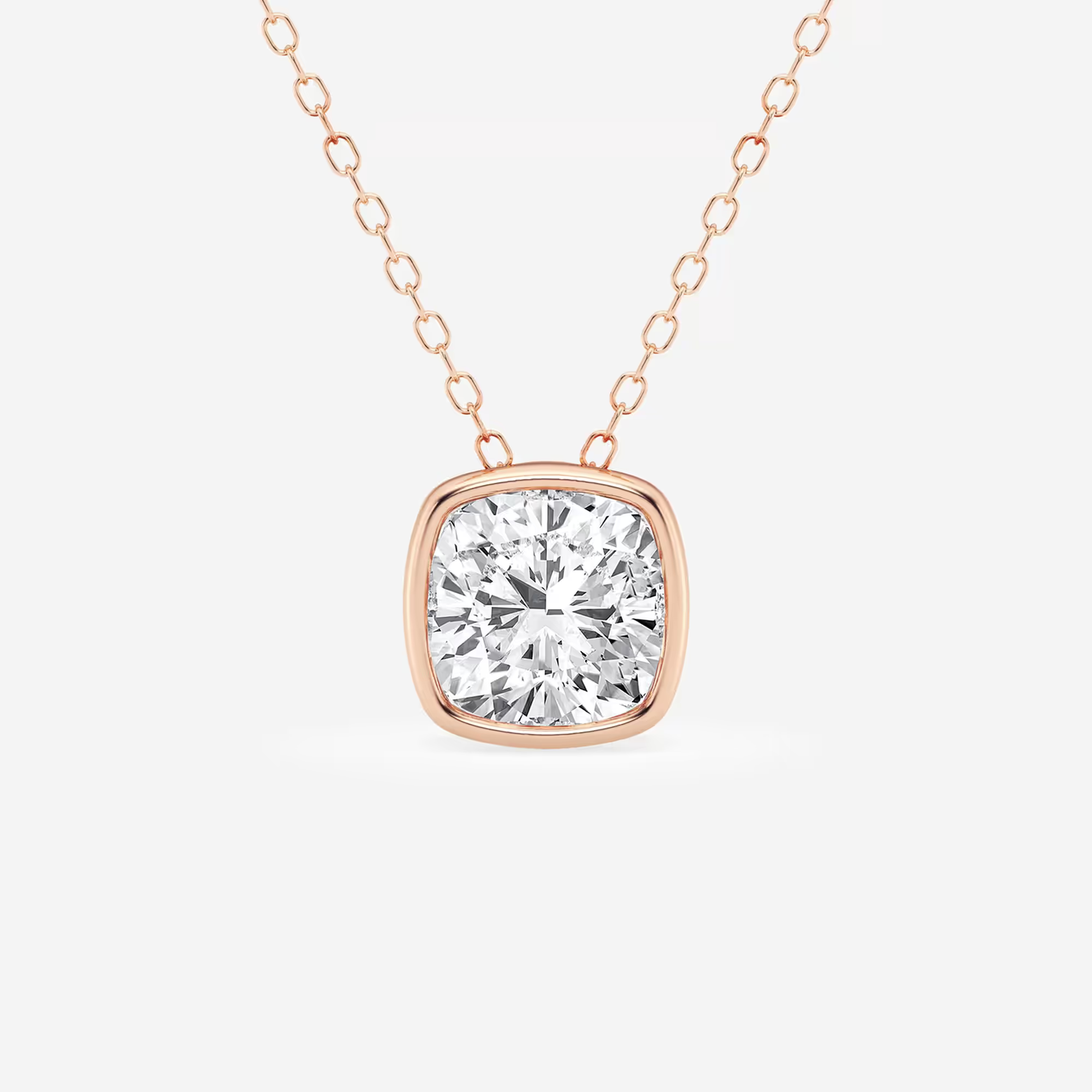 Diamond pendant in gold
Gold diamond pendant
Diamond pendant in silver
Silver diamond pendant
Diamond pendant in rose gold
Rose gold diamond pendant