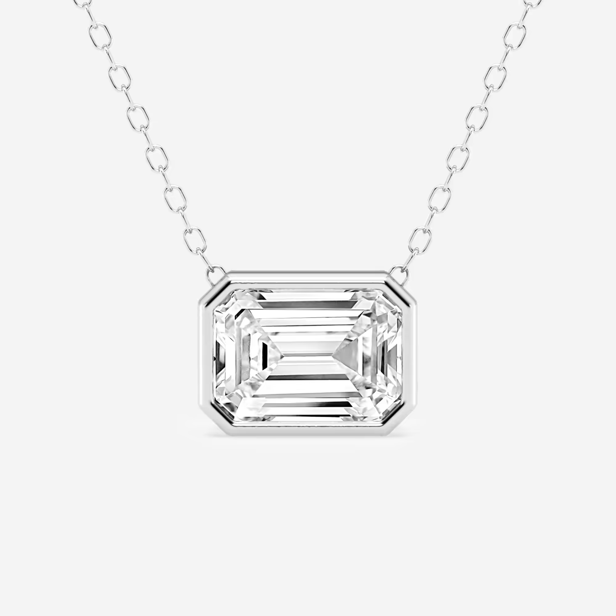 Diamond pendant in gold
Gold diamond pendant
Diamond pendant in silver
Silver diamond pendant
Diamond pendant in rose gold
Rose gold diamond pendant