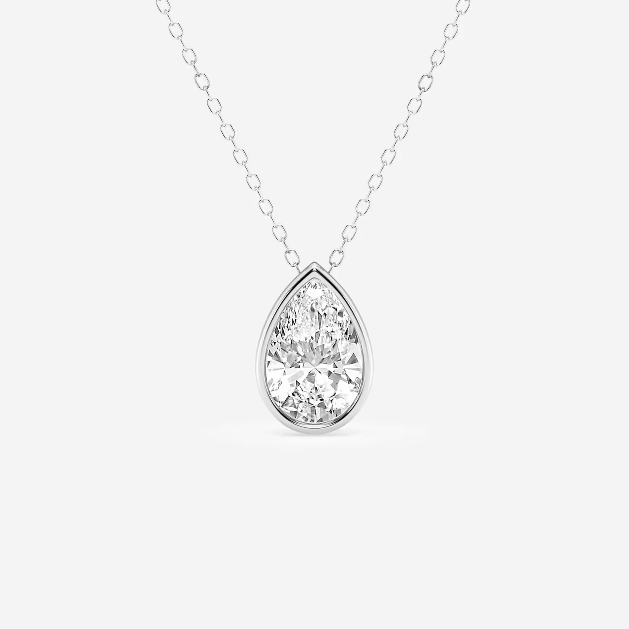Diamond pendant in gold
Gold diamond pendant
Diamond pendant in silver
Silver diamond pendant
Diamond pendant in rose gold
Rose gold diamond pendant