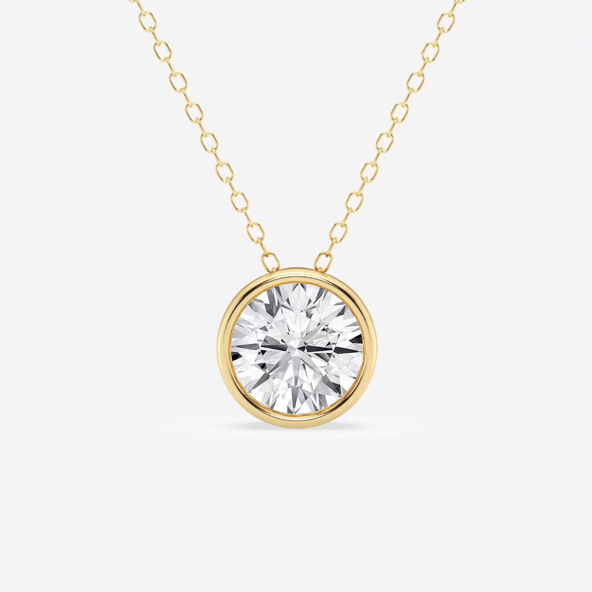 Diamond pendant in gold
Gold diamond pendant
Diamond pendant in silver
Silver diamond pendant
Diamond pendant in rose gold
Rose gold diamond pendant