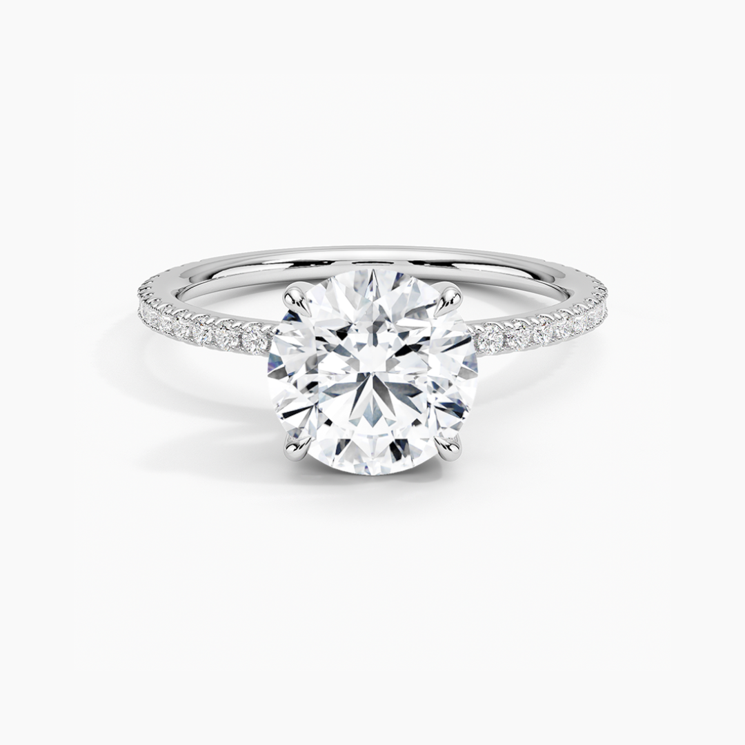 Classic Round Diamond Ring – Timeless Brilliance