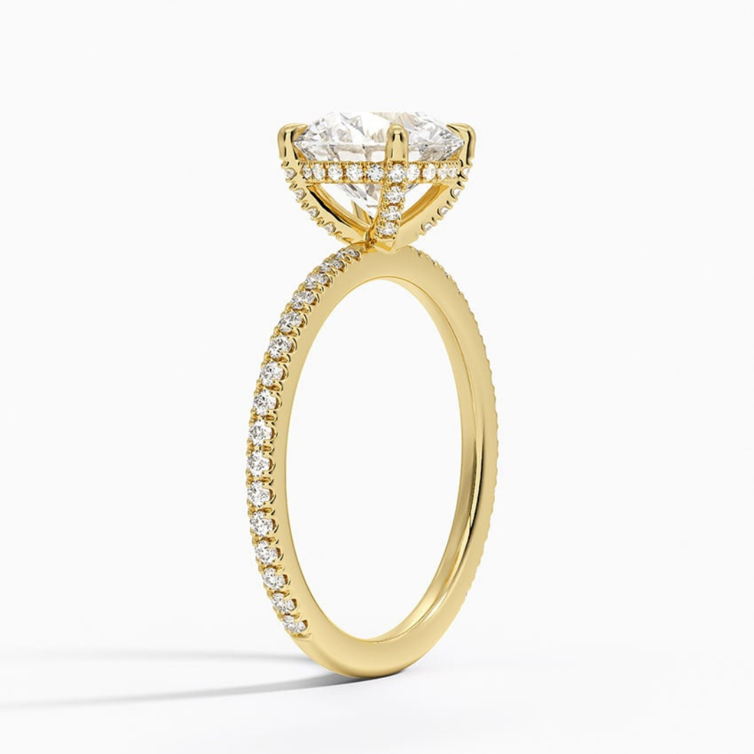 Classic Round Diamond Ring – Timeless Brilliance