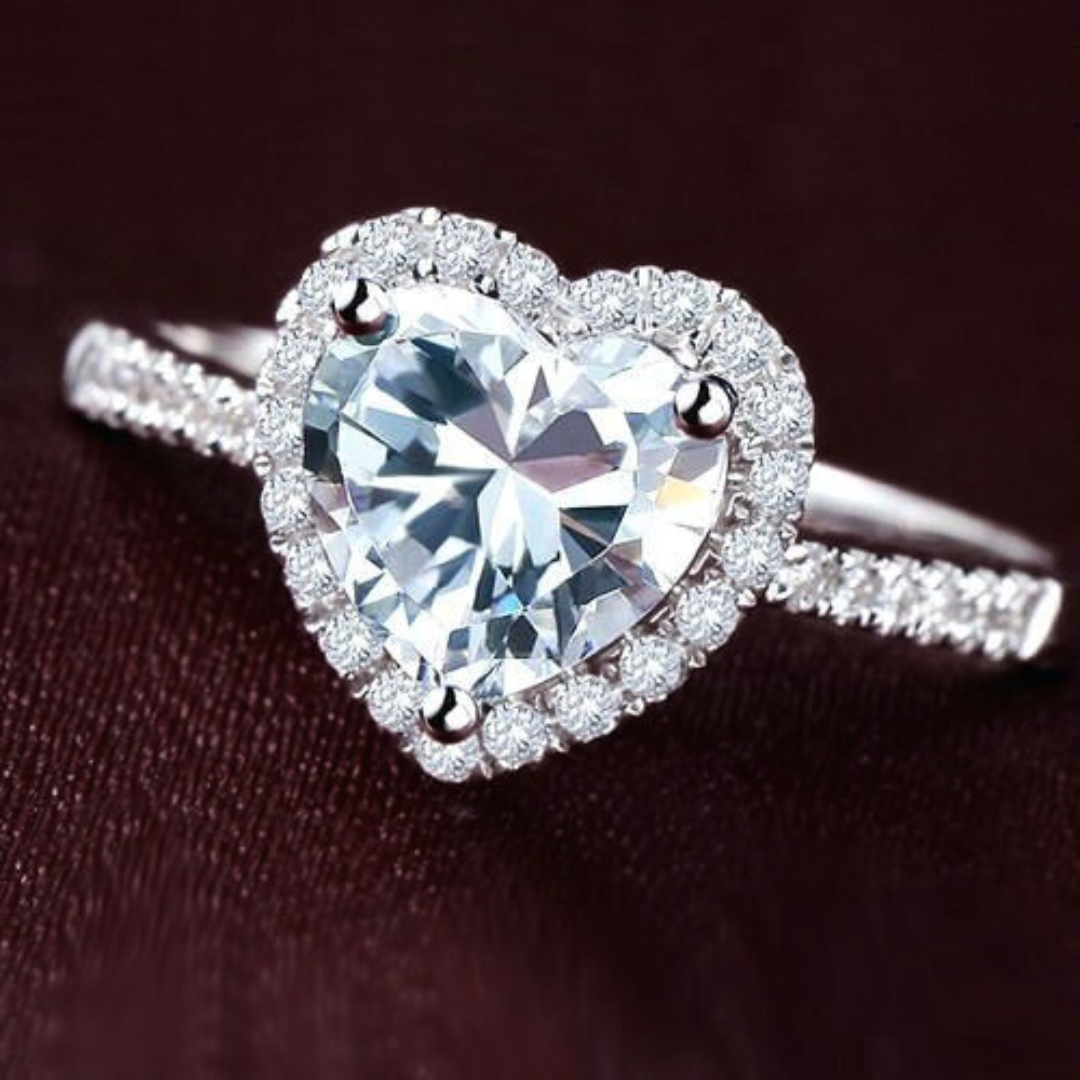 Exquisite Heart-Shaped Diamond Ring – A Symbol of Love