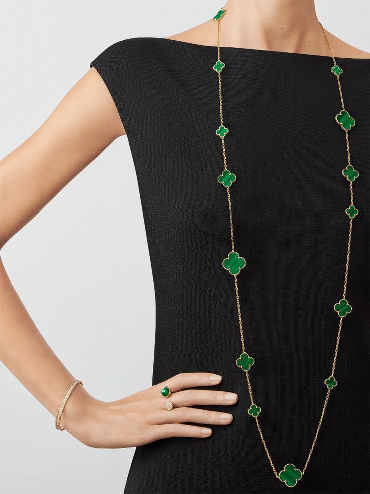 Emerald Clover Elegance Necklace