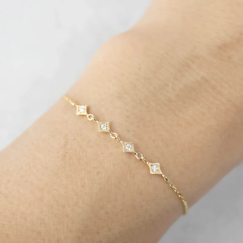 Tiny star multi diamond chain bracelet, dainty diamond star bracelet, multi charm, antique inspired bracelet 14k gold, rose gold, white gold