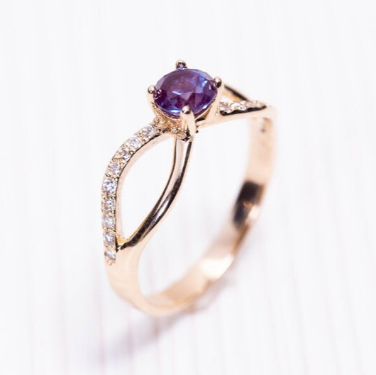 Alexandrite Engagement Ring, 14K Solid Gold Alexandrite ring, alexandrite ring women, alexandrite ring