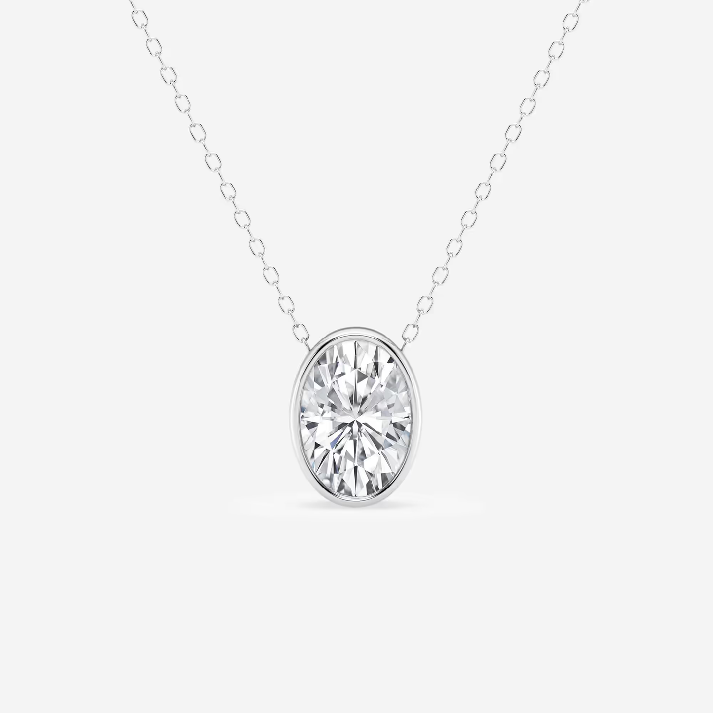 Diamond pendant in gold
Gold diamond pendant
Diamond pendant in silver
Silver diamond pendant
Diamond pendant in rose gold
Rose gold diamond pendant