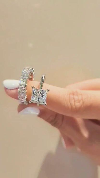 Exquisite Gold Princess Cut Diamond Engagement Ring | Modern Luxury Solitaire