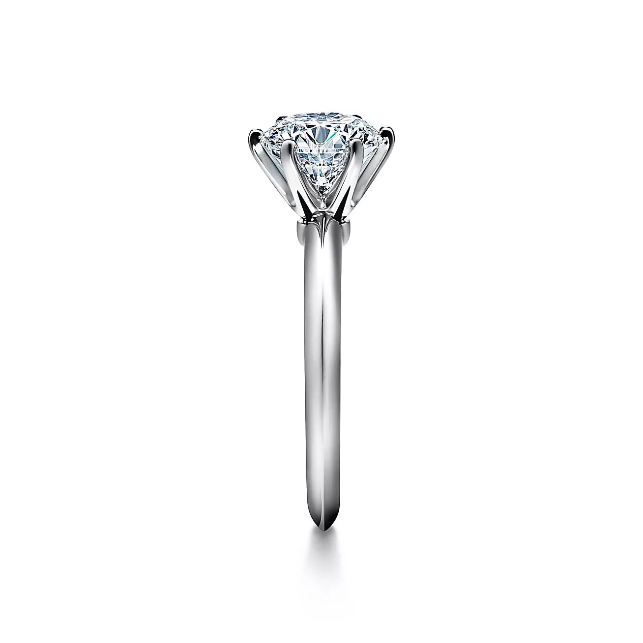Engagement Ring in Round Diamonds